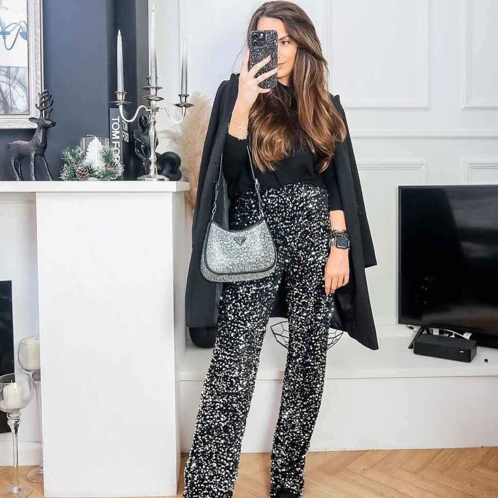 π 15 Christmas Party Outfits to Look Classy, Confident, and Totally Ready for Every Celebration 4 Christmas party outfits