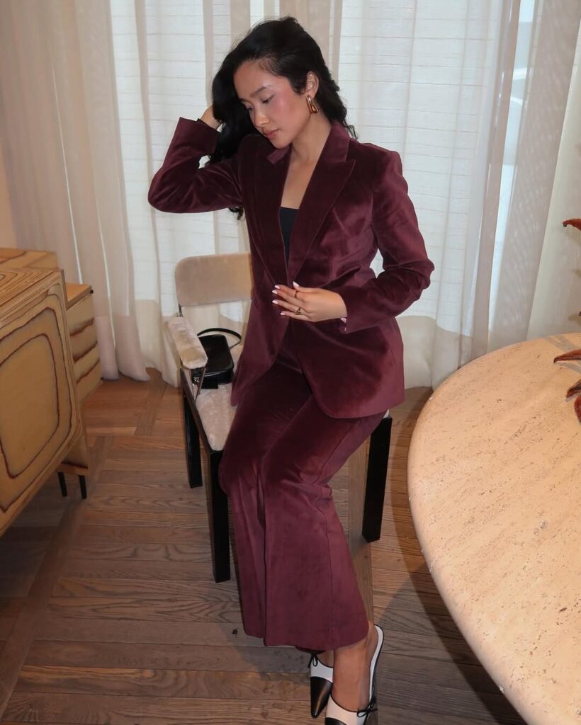 π 15 Christmas Party Outfits to Look Classy, Confident, and Totally Ready for Every Celebration 11 Christmas party outfits
