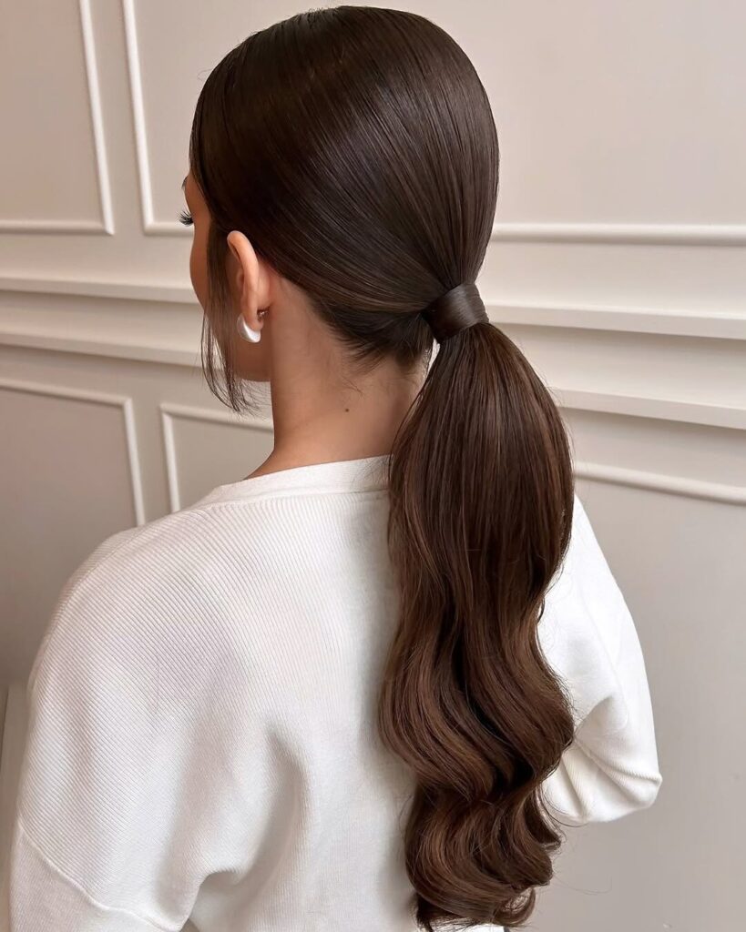 😍 10 Ponytail Hairstyles You’ll Fall in Love With — From Messy to Sleek Styles You Can Copy Today 3 Ponytail Hairstyles